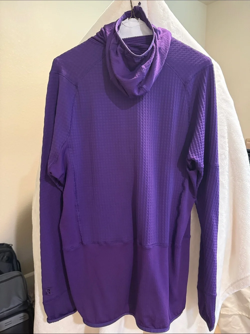 Patagonia Men's High Neck Purple Hooded Three-Quarters Zip Performance Jacket